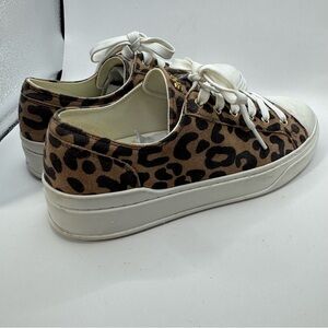 Stuart Weitzman Ollie Cheetah Canvas Low Top casual Sneakers Lace up 7